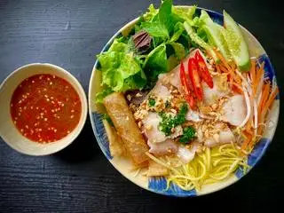 Bún mắm nêm - 48.000 ₫ tại Má Phượng - Nem Nướng & Bún Thịt Nướng - Nguyễn Văn Khối