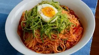 Hình ảnh Mì lạnh trộn cay