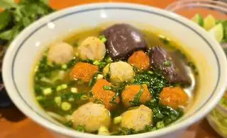 Hình ảnh Bún Bò Huế Viên