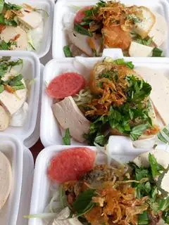 Bánh ướt - 30.000 ₫ tại Bánh Cuốn & Bánh Ướt Cô 3 - Ung Văn Khiêm