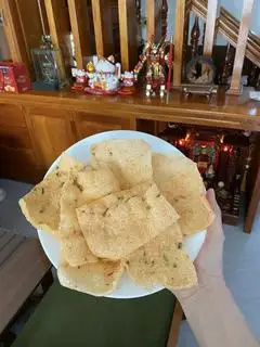 Hình ảnh Phồng tôm chiên sẵn