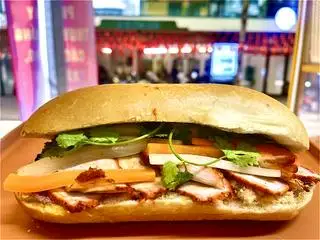 Hình ảnh Bánh mì Patê , xá xíu , ruốc