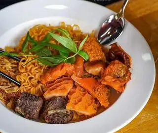 Hình ảnh Mì Trộn Phá Lấu Bò 120Gr
