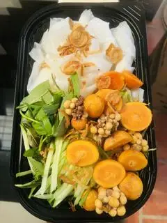 Bánh ướt trứng non - 55.000 ₫ tại Bánh Ướt Lòng Gà Tân Phú - Bùi Xuân Phái