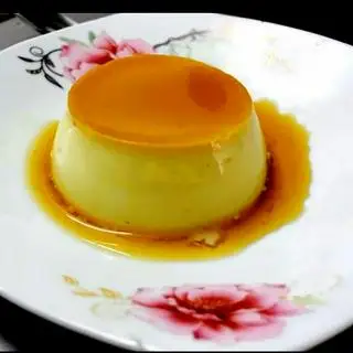 Flan - 12.000 ₫ tại Tiệm Chè Bảo Lâm - Chè Bơ, Tàu Hũ & Sữa Chua - Lý Thái Tổ