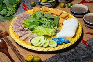 bún đậu thịt luộc - 59.000 ₫ tại Bún Đậu Cây Bàng Còng - Vạn Kiếp