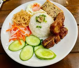 Hình ảnh Combo cơm tấm sườn cọng 5 món