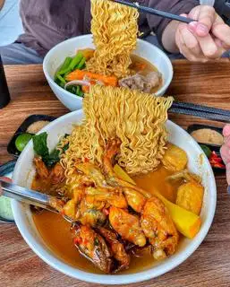 Hình ảnh Mỳ ếch chua cay