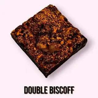 Double biscoff brownies - 50.000 ₫ tại The Brownies - Trà & Cafe - Đường Số 2