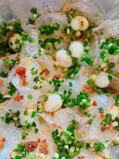 Hình ảnh bánh tráng trộn sate mỡ hành 