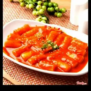 Hình ảnh Bánh gạo cay xúc xích
