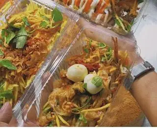 Trộn thập cẩm da heo - 38.000 ₫ tại Bánh Tráng Trộn Phơi Sương Củ Chi - Nguyễn Gia Trí