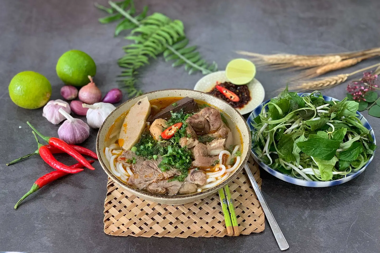 BÚN BÒ HUẾ THẬP CẨM - 59.000 ₫ tại Bún Bò Hẻm - Trần Bình Trọng