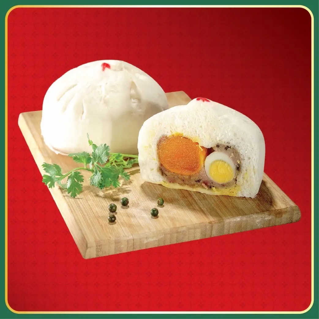 Bánh bao trứng muối - 2 trứng cút - 30.000 ₫ tại Bánh Mì Kebab Gia Thành - Lê Hồng Phong