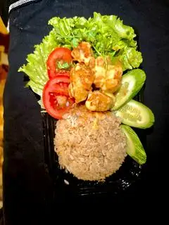 Hình ảnh cơm gà sốt chanh dây
