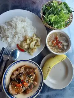 Cơm cá hú kho tặng rau sống - 45.000 ₫ tại Cơm Văn Phòng, Cơm Tấm & Ăn Vặt Tâm Trí - Trường Chinh