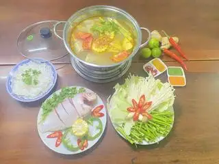 Hình ảnh Lẩu măng chua cá diêu hồng