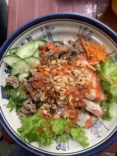 Hình ảnh Phở trộn heo quay