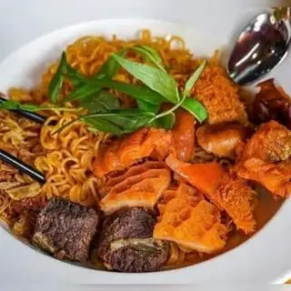 Hình ảnh mì gói phá lấu bò