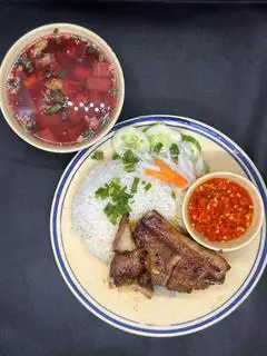 Cơm Ba Rọi + Canh - 59.000 ₫ tại Cơm Tấm Hợp Phong - Hồ Hảo Hớn