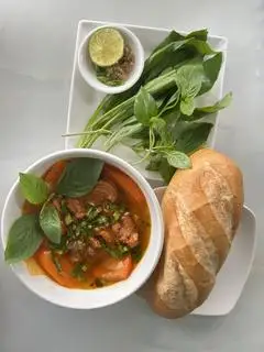 Bánh mì bò kho - 64.000 ₫ tại Mai Quỳnh Trâm - Huỳnh Tấn Phát