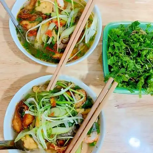 Hình ảnh Bát bún đặc biệt cá cay