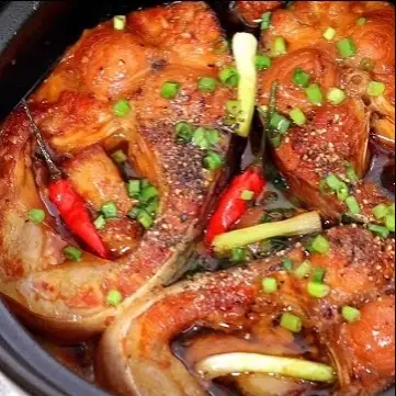 Cơm cá hú kho tộ - 50.000 ₫ tại Cơm Trưa Ngon Nhà Zack - Điểm Tâm & Cơm Văn Phòng - Nguyễn Văn Luông