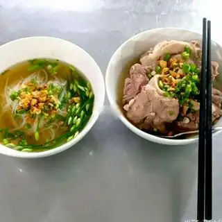 Hủ tiếu xương - nước - 67.000 ₫ tại Hủ Tiếu Nam Vang Thanh Thành Đạt - Đinh Tiên Hoàng