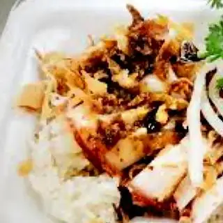 Xôi heo quay - 50.000 ₫ tại Bánh Mì Heo Quay Đại Dương - Cộng Hòa