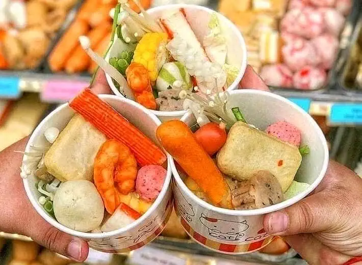 Lẩu tô mix toping tự chọn  - 20.000 ₫ tại Mì Trộn Cá Viên Chiên TyNi - Gà Rán & Lẩu Ly - Hoàng Diệu