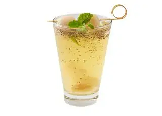 Hình ảnh Lychee Tea & Chia Seeds