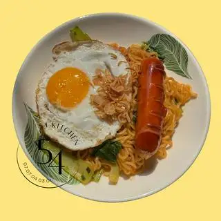 Mì trộn SIU KAY xúc xích trứng - 65.000 ₫ tại Quán Nhà 54 - Mì Nui Xào, Mì Trộn Indomie & Cơm Chiên - Nguyễn Ngọc Phương