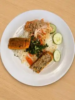 Cơm bì - chả ( 2 miếng chả) - 43.000 ₫ tại Cơm Tấm A - Tý - Phan Chu Trinh