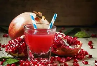 Hình ảnh Nước Ép Lựu + Táo