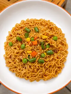 Hình ảnh Mì trộn rau củ