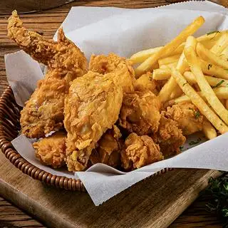 Hình ảnh CHICKEN BASKET