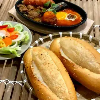Cá Hấp - Xúc Xích Đức - 53.000 ₫ tại Bánh Mì Chấm - Cá Hấp Sốt Cà & Bánh Mì Xíu Mại - Hương Lộ 2