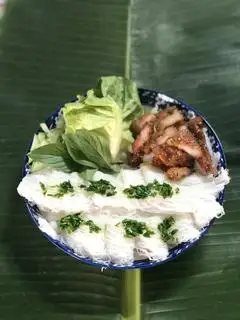 Bánh hỏi thịt nướng - 33.000 ₫ tại Quán 2 Tôm - Bún Thịt Nướng Chả Giò - Phan Chu Trinh
