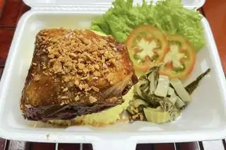 Cơm gà nước mắm - 45.000 ₫ tại Cơm Gà Xối Mỡ Hường - Hồ Bá Kiện