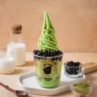 Hình ảnh Kem matcha trân châu đường đen
