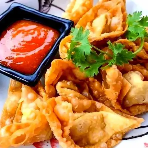 Hoành thánh chiên - 4 miếng - 15.000 ₫ tại Lucky Quán - Cá Viên Chiên Nước Mắm - Huỳnh Tấn Phát