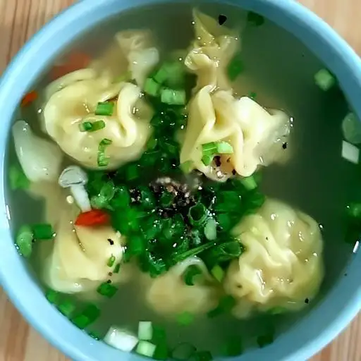 Hoành thánh - 52.000 ₫ tại Nhà Tina - Hoành Thánh & Bánh Flan - Chung Cư Mizuki Park
