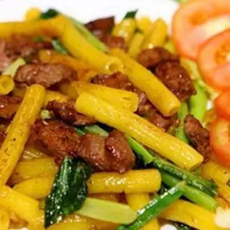 Nui xào bò  - 45.000 ₫ tại Cơm Gà Xối Mỡ, Trà Tắc & Trà Sữa Thái Hữu Khánh - Mã Lò