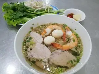 Hình ảnh Mì tươi tôm ,thịt nạt, trứng cút 
