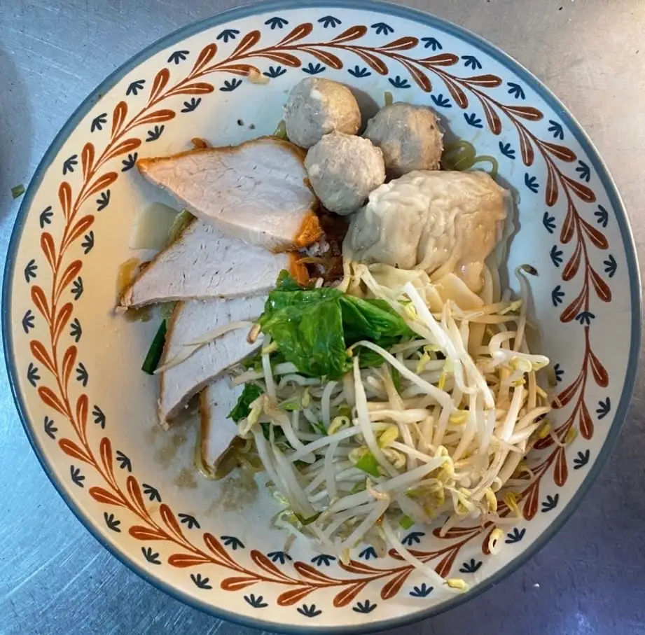 Mì khô cảo viên xá xíu - 62.000 ₫ tại Duy Anh - Mì Sủi Cảo & Dim Sum - Hoàng Sa