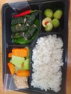 Hình ảnh Cơm chả lá lốt 