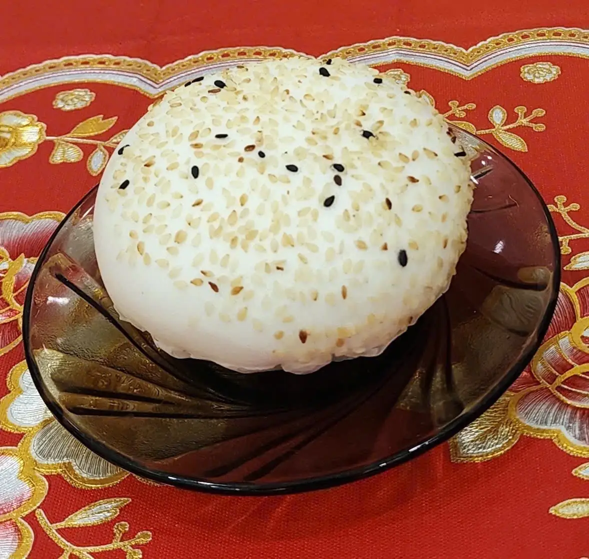 Bánh bao chay sốt nấm bào ngư và hạt sen - 35.000 ₫ tại Quán Chay Phước Lạc - Nguyễn Văn Yến