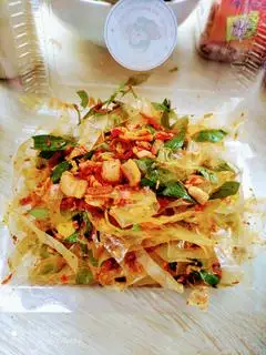 Bánh tráng trộn tốp mỡ - 32.000 ₫ tại Bánh Tráng Trộn Tuấn Anh - Lý Chính Thắng
