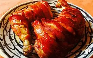 Hình ảnh cơm tấm gà nướng kèm ném cây nướng 