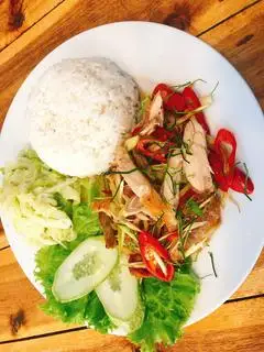 Hình ảnh Cơm gà xào sả ớt